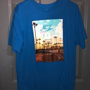 Nike Air graphic T